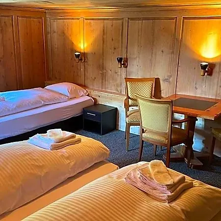 Tschuggen Hotel *